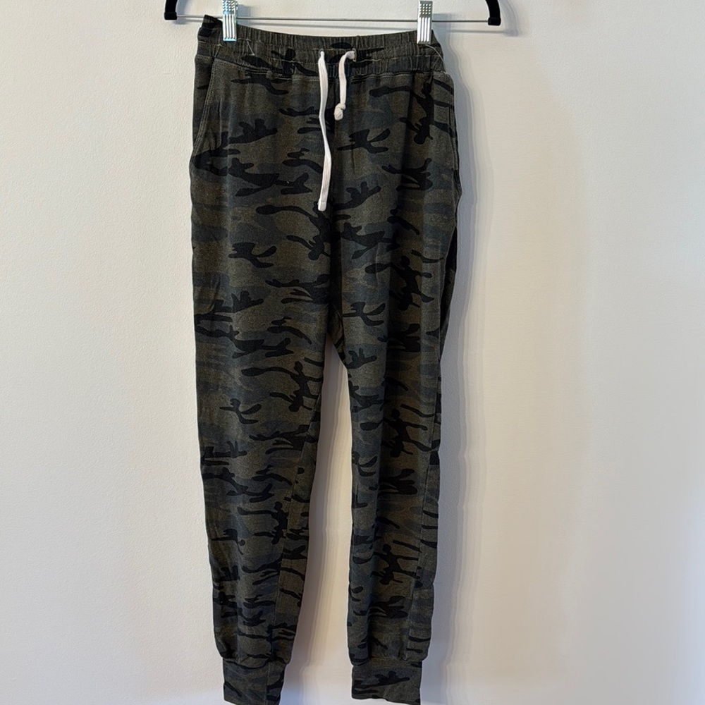 Sundry Green and Black Jogger Sweatpants with Elastic Cuffs